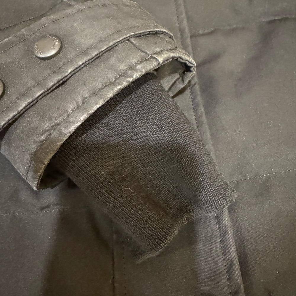 Canada Goose Shelburne Parka #2
Removable coyote fur ruff on hood. - Picture 12 of 12